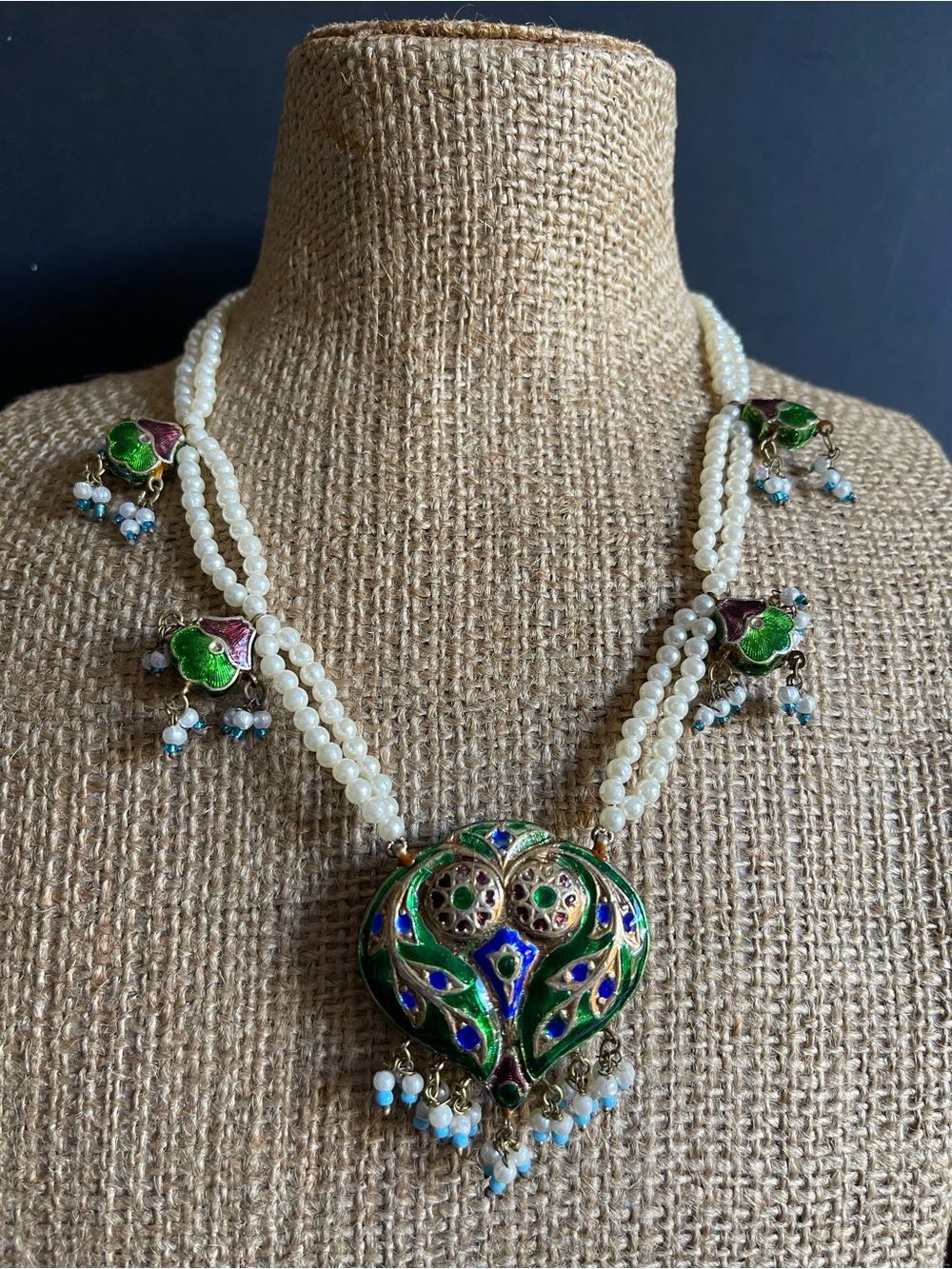 India traditional reversible enamel and faux pearl pendant Necklace